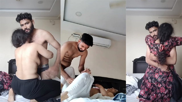 Delhi Cheater Bhabhi Affair Kand – Fucking By Son Teacher