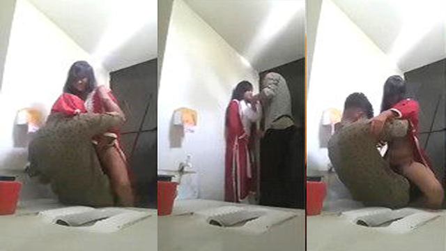 Desi Lover Roamnce And – Fucking With Bathroom Leaked Mms